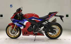 HONDA CBR1000RR RSP 2024 SC82