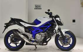 SUZUKI GLADIUS 650 2013