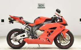 HONDA CBR1000RR 2004 SC57