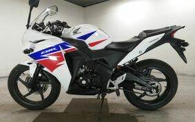 HONDA CBR125R JC50