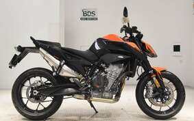 KTM 890 DUKE 2022 TU940