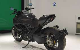 DUCATI DIAVEL Carbon 2013