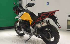 MOTO GUZZI V85 TT 2023