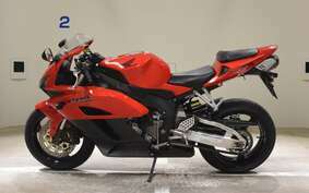 HONDA CBR1000RR 2004 SC57