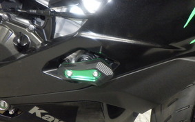 KAWASAKI ZX-25R ZX250E