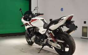 HONDA CB1300SB SUPER BOLDOR A 2010 SC54