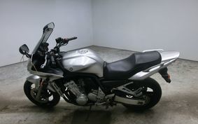 YAMAHA FZS1000 FAZER 2002 RN06