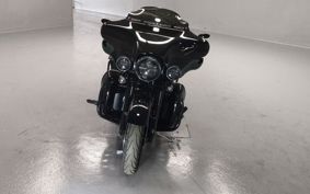 HARLEY HARLEY FLHTCUSE1800CVO PR8