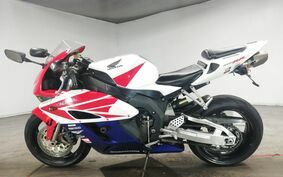 HONDA CBR1000RR 2004 SC57