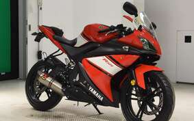 YAMAHA YZF-R125 RE06