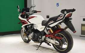 HONDA CB1300SB SUPER BOLDOR A 2012 SC54