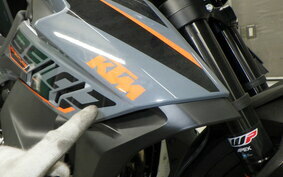 KTM 890 ADVENTURE	 2023 TS640