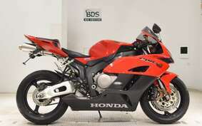 HONDA CBR1000RR 2004 SC57