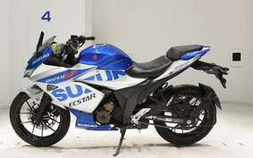 SUZUKI GIXXER 250 SF