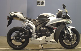 HONDA CBR600RR GEN 3 2008 PC40