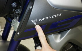 YAMAHA MT-09 A 2016 RN34J