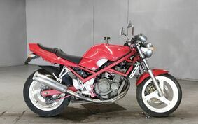 SUZUKI BANDIT 250 GJ74A