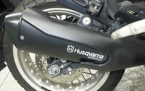 HUSQVARNA SVARTPILEN 401 2019