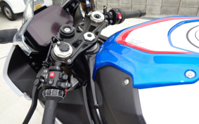 BMW S1000RR 2020 0E21