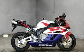 HONDA CBR1000RR 2004 SC57