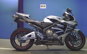 HONDA CBR600RR GEN 2 2006 PC37