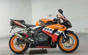 HONDA CBR1000RR 2010 SC57