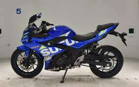 SUZUKI GSX250R