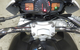 SUZUKI GSR600 2007