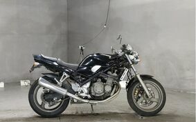 SUZUKI BANDIT 250 GJ74A