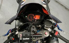 SUZUKI GSX-R1000 2005 B6121