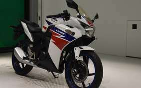 HONDA CBR125R JC50