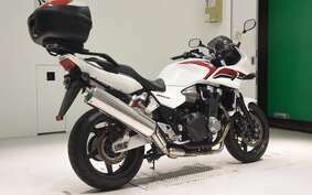 HONDA CB1300SB SUPER BOLDOR A 2011 SC54