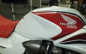 HONDA CB1300SB SUPER BOLDOR A 2013 SC54