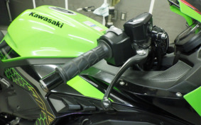 KAWASAKI ZX-25R ZX250E