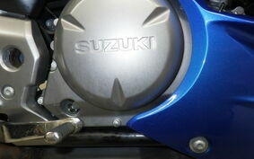 SUZUKI GSR250F