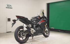 HONDA CBR250RR A MC51