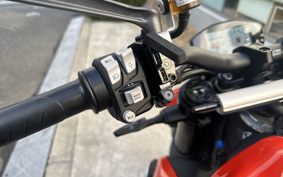 DUCATI  DUCATI  STREET  FIGHTER V2 2025 3F00