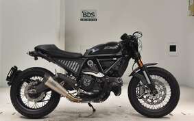 DUCATI SCRAMBLER CLASSIC