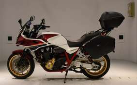 HONDA CB1300SB SUPER BOLDOR 2022 SC54