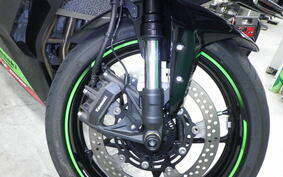 KAWASAKI ZX-25R ZX250E