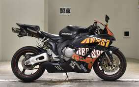 HONDA CBR1000RR 2005 SC57