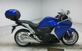 HONDA VFR1200F 2012 SC63