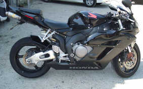 HONDA CBR1000RR 2005 SC57