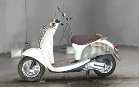 HONDA CREA SCOOPY I AF55