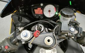 YAMAHA YZF-R6 2003 RJ05