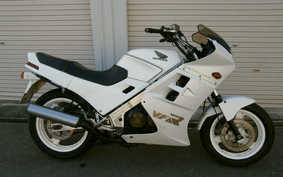 HONDA VFR750F 1988 RC24