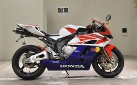 HONDA CBR1000RR 2004 SC57