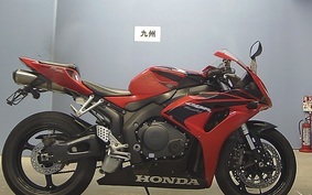 HONDA CBR1000RR SC57