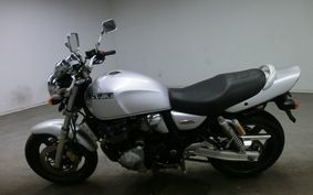 SUZUKI INAZUMA 1200 (GSX1200) 1998 GV76A