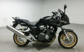 HONDA CB1300SB SUPER BOLDOR 2009 SC54